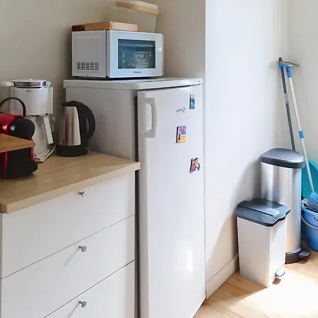 Rez-de-jardin Proche Mer, 4 Couchages - Fr-1-746-31