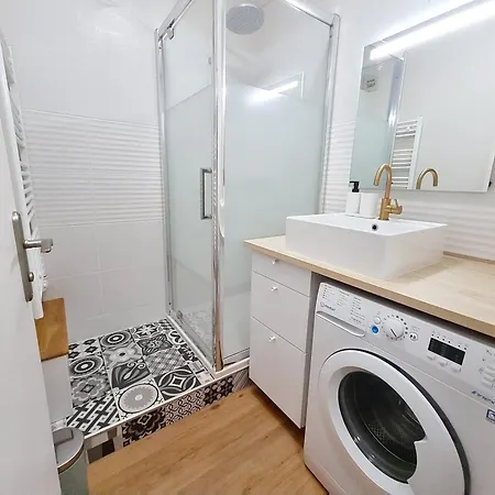 Rez-de-jardin Proche Mer, 4 Couchages - Fr-1-746-31 *