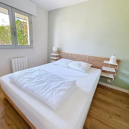 Rez-de-jardin Proche Mer, 4 Couchages *