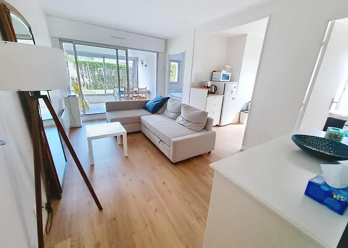 Rez-de-jardin Proche Mer, 4 Couchages - Fr-1-746-31 * Bernières-sur-Mer