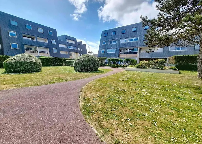 Rez-de-jardin Proche Mer, 4 Couchages - Fr-1-746-31